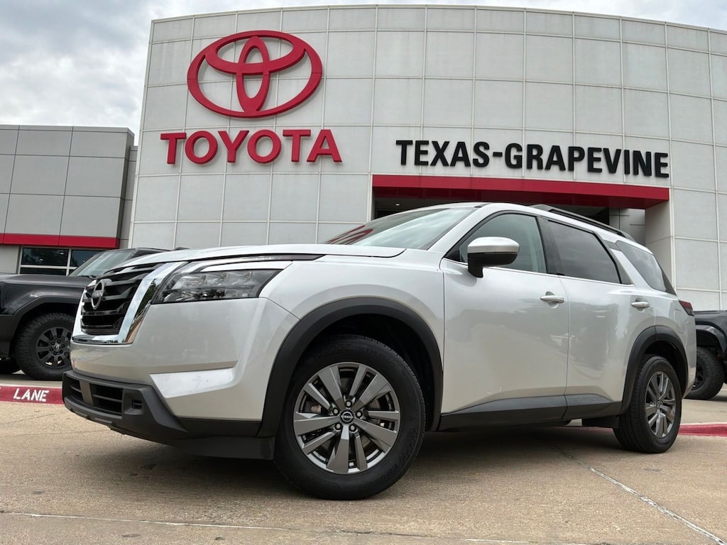 Used 2025 Nissan