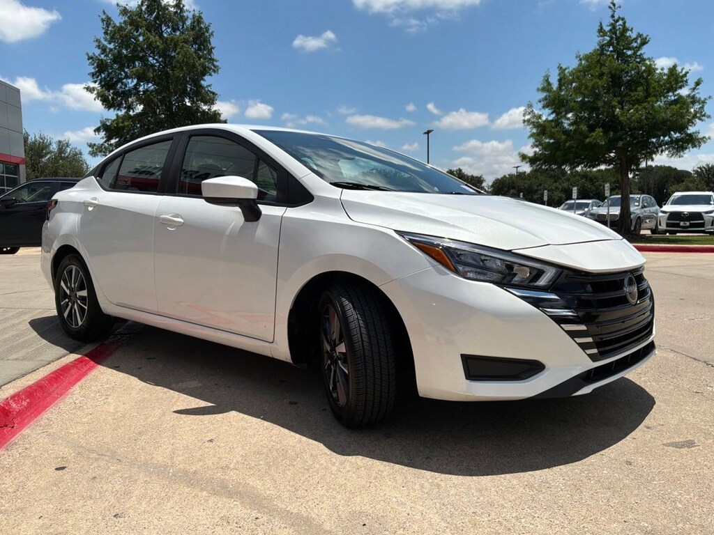 Used 2025 Nissan