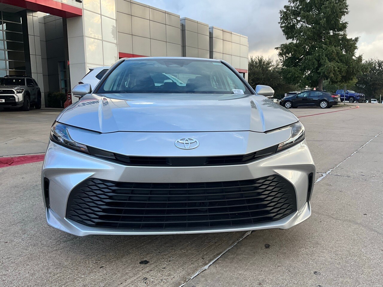 2025 Toyota Camry LE photo 3