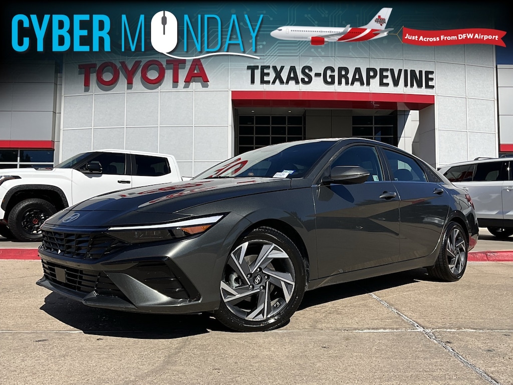 Used 2025 Hyundai Elantra Hybrid Limited Sedan