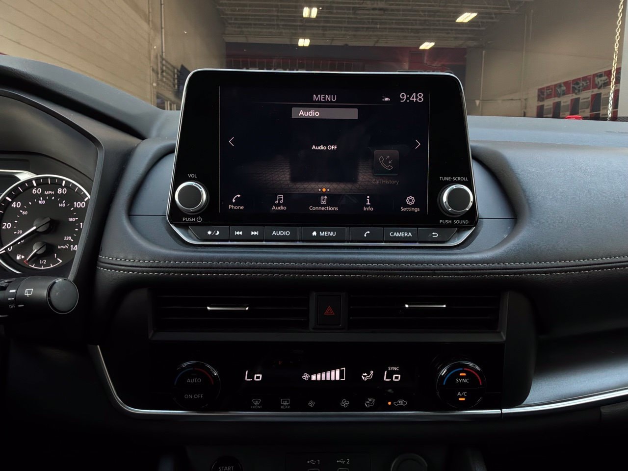 2025 Nissan Rogue SV - Photo 30