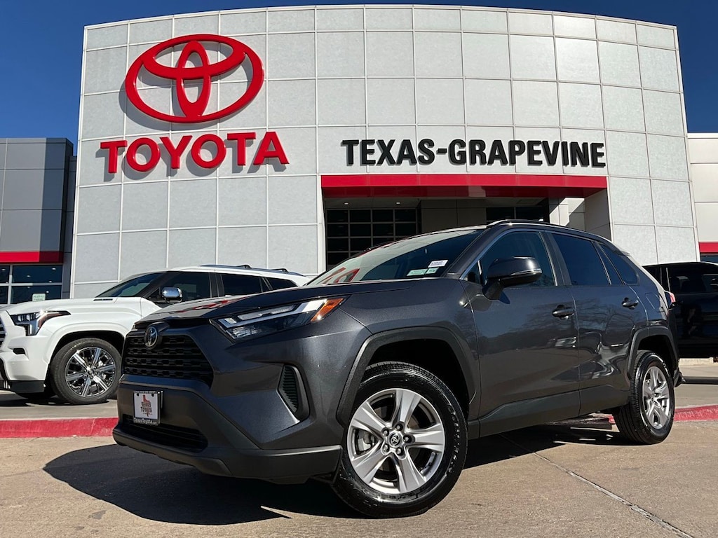 Used 2025 Toyota RAV4 XLE SUV