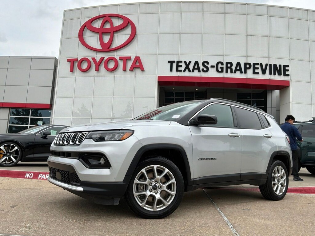 Used 2025 Jeep Compass Limited SUV
