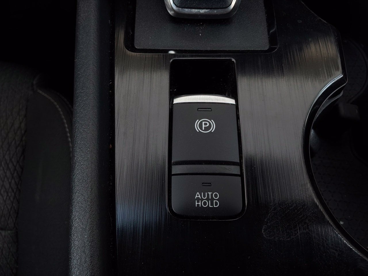 2025 Nissan Rogue SV - Photo 26