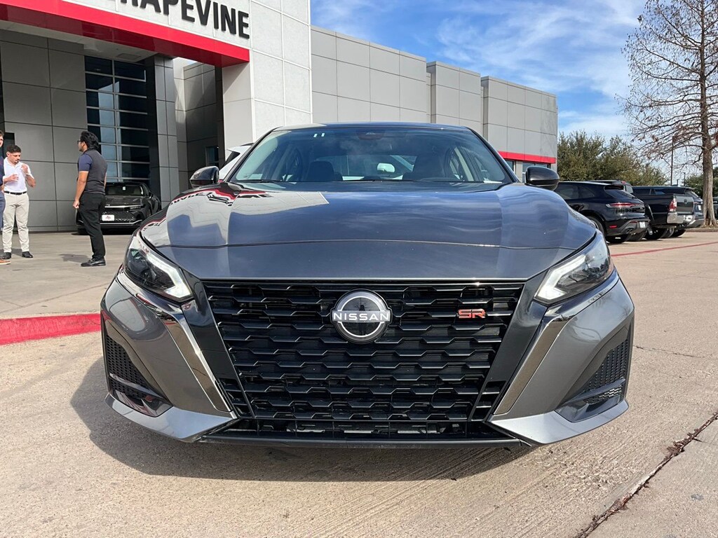 Used 2025 Nissan Altima 2.5 SR Sedan