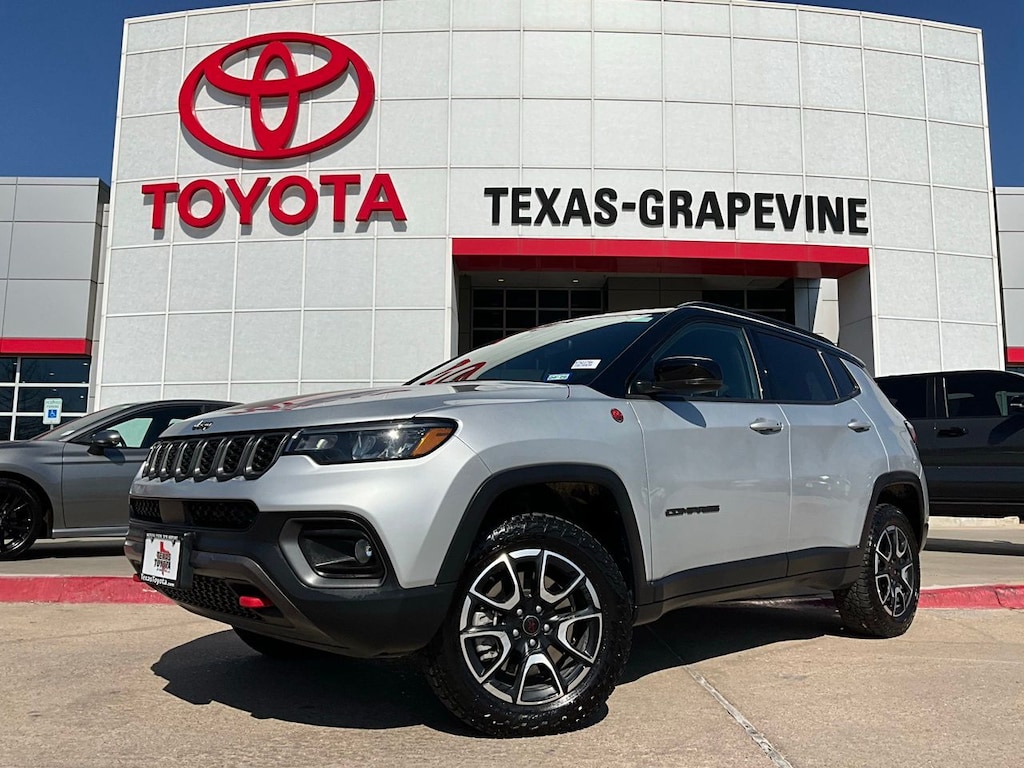 Used 2025 Jeep Compass Trailhawk SUV