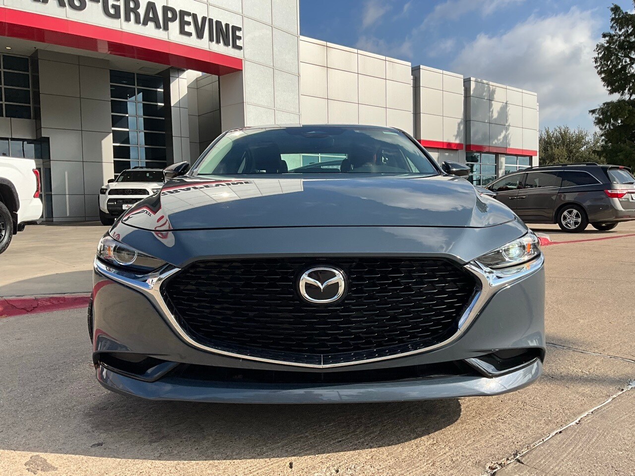 2025 Mazda Mazda3 2.5 s Carbon photo 3