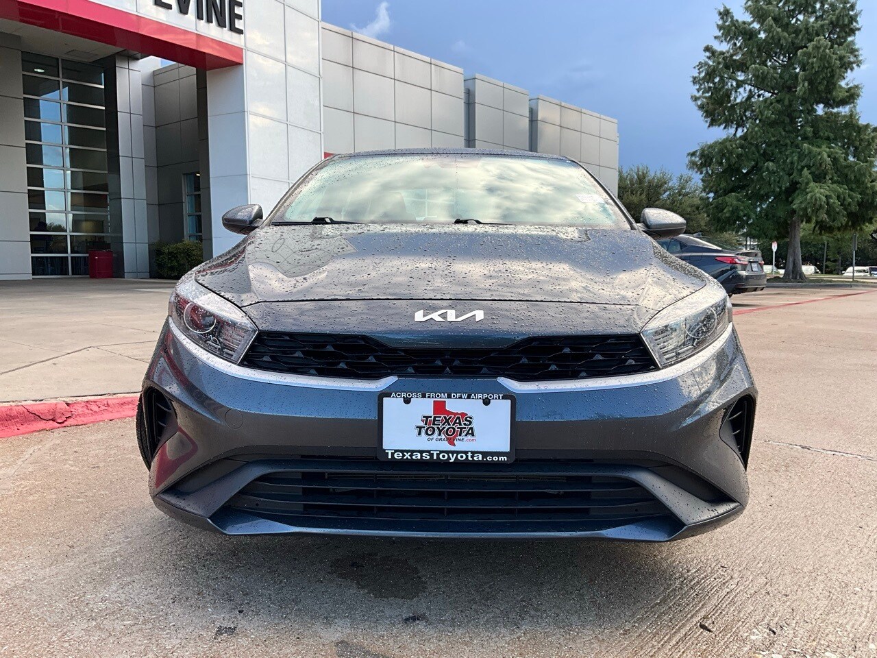 2023 Kia Forte LXS photo 3