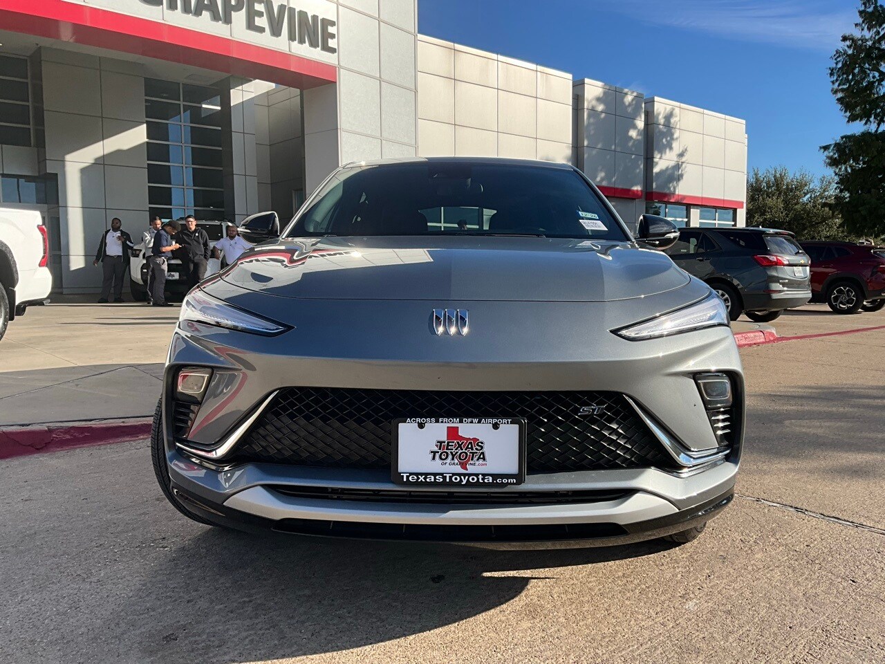 2025 Buick Envista ST photo 3