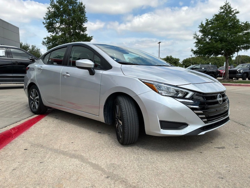 Used 2025 Nissan