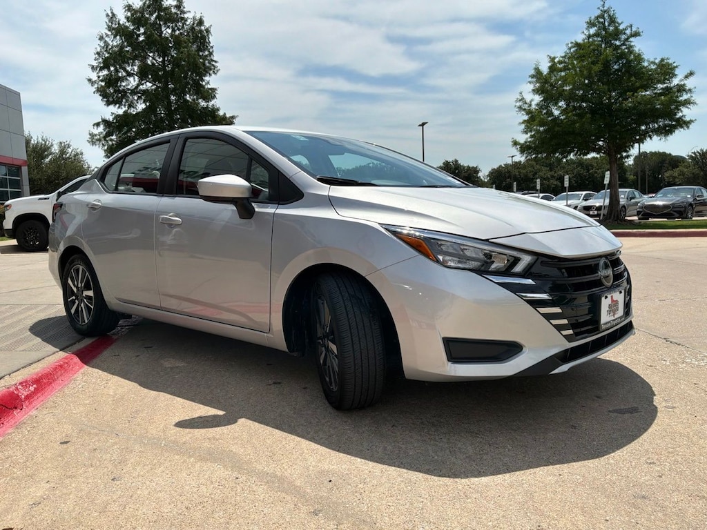 Used 2025 Nissan