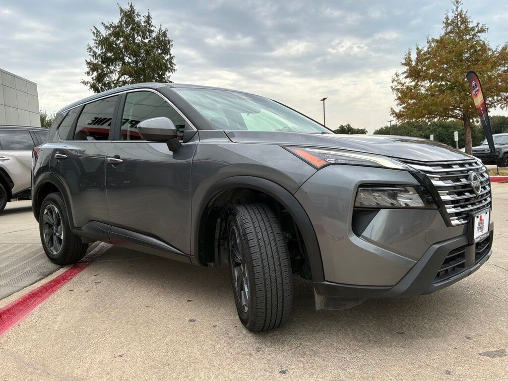 Used 2025 Nissan