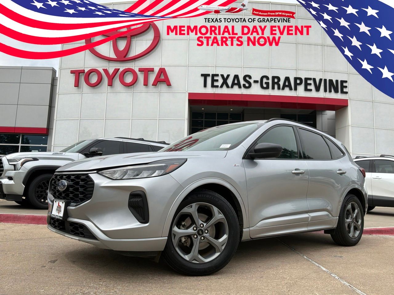 2023 Ford Escape ST-Line FWD's photo