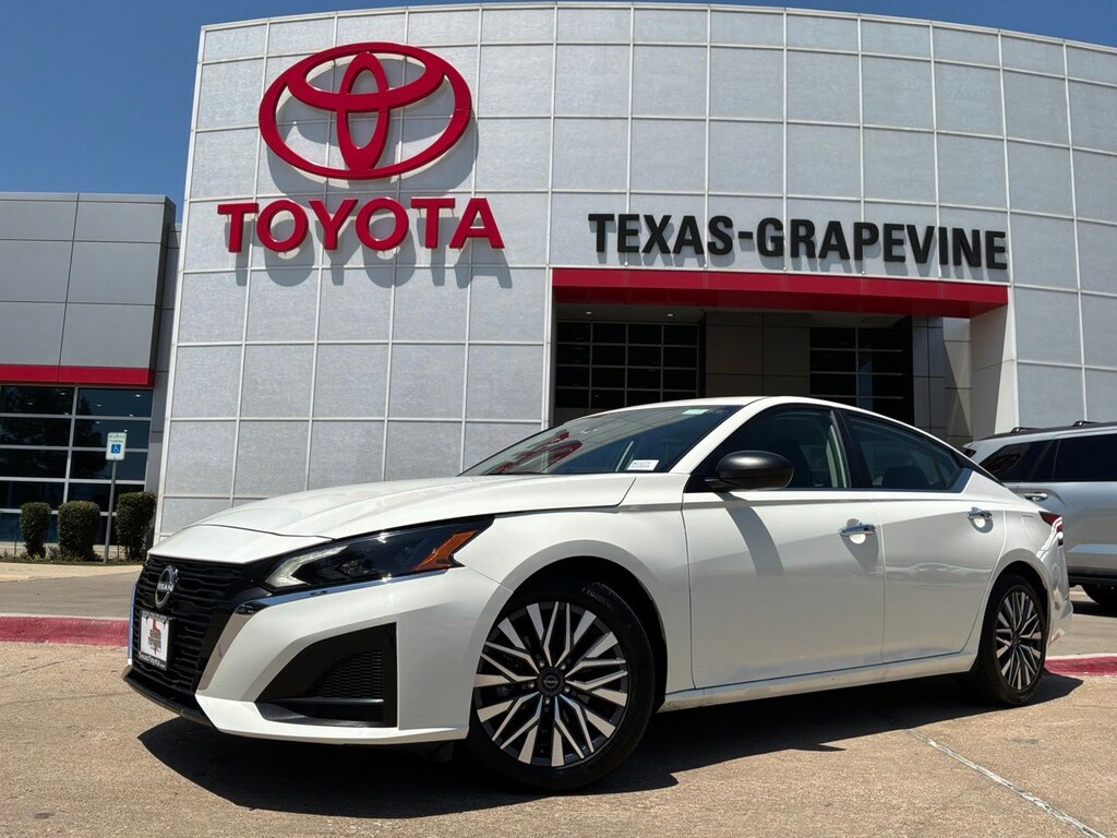 Used 2025 Nissan