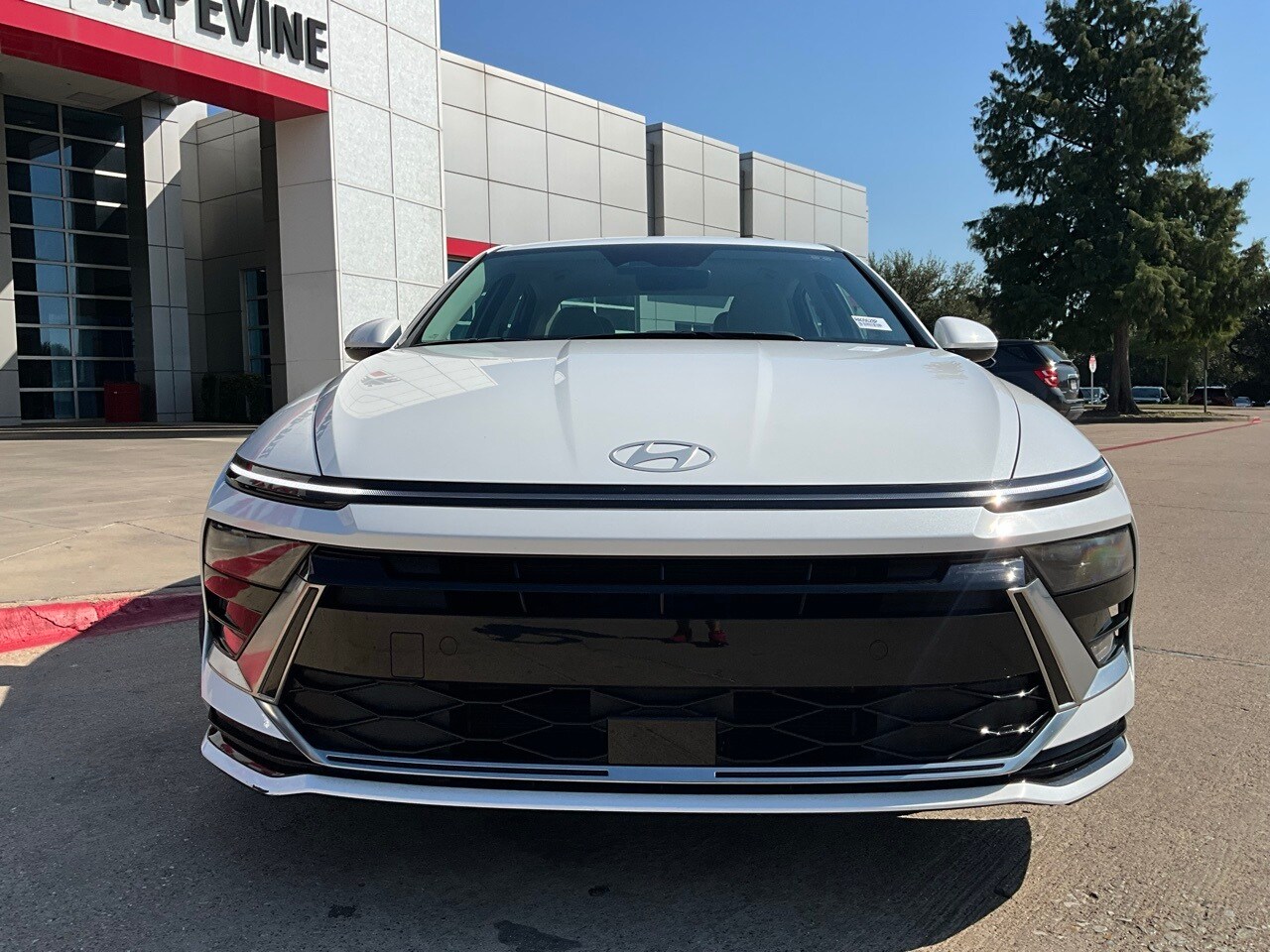 2024 Hyundai Sonata Hybrid SEL photo 3