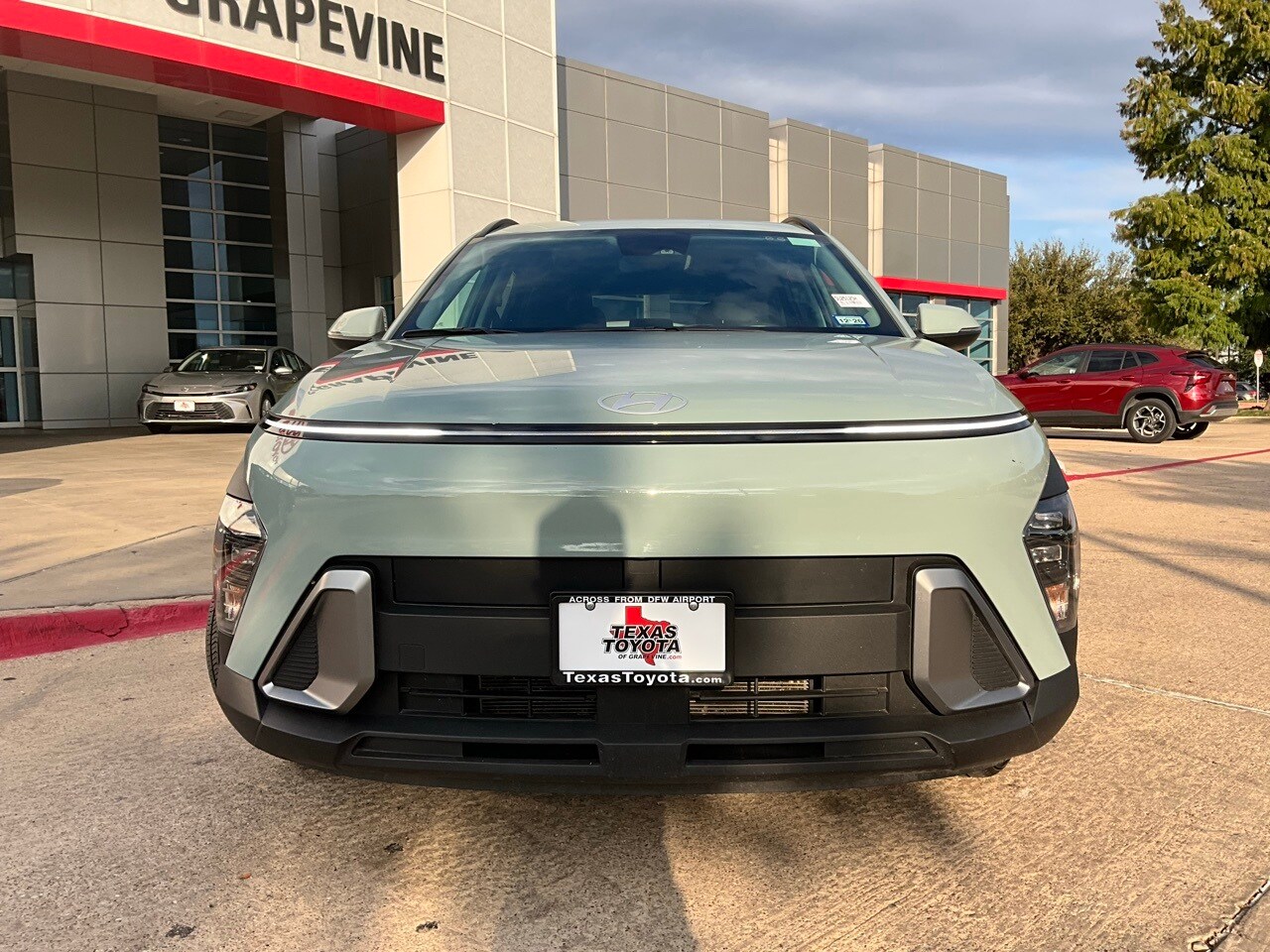 2025 Hyundai Kona SEL photo 3
