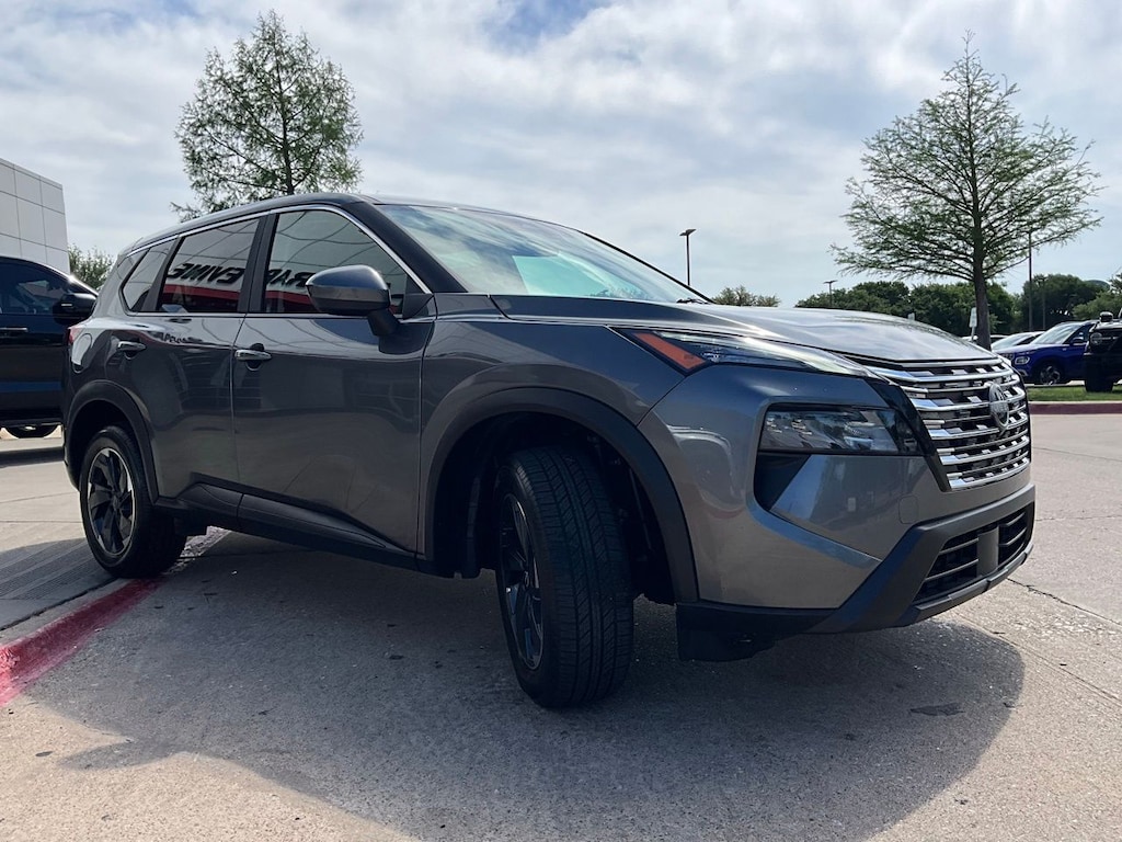 Used 2025 Nissan Rogue SV SUV