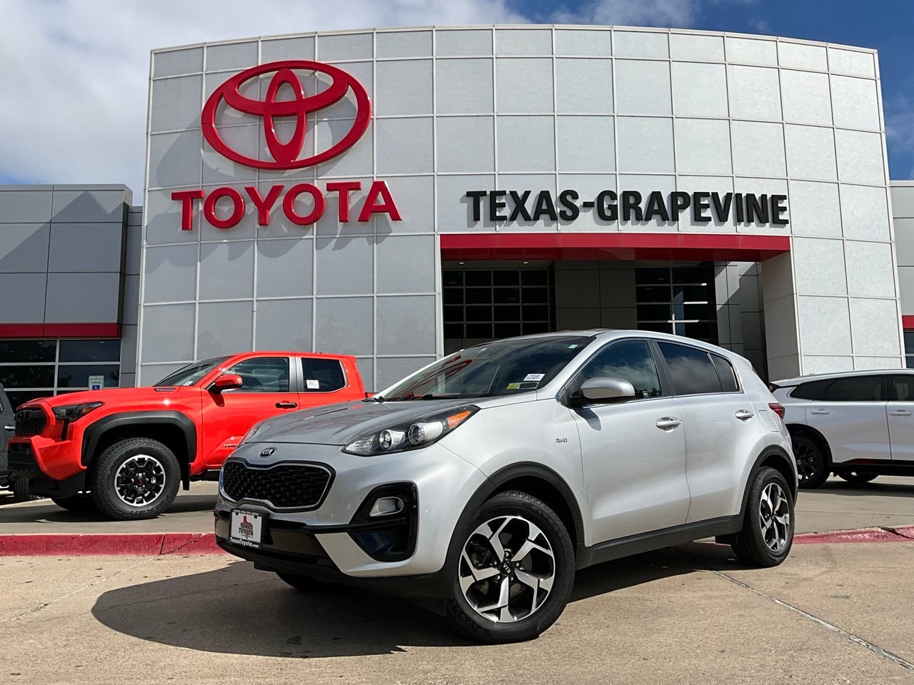 Used 2020 Kia Sportage LX with VIN KNDPMCAC9L7787443 for sale in Grapevine, TX