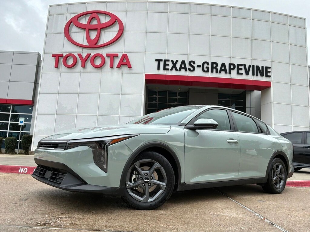 Used 2025 Kia