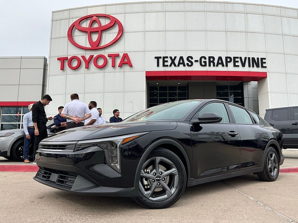 Used 2025 Kia K4 LXS Sedan