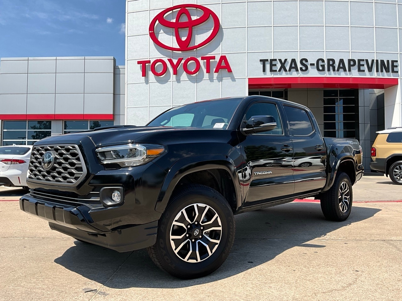 Used 2023 Toyota Tacoma TRD Sport with VIN 3TMAZ5CN6PM211709 for sale in Grapevine, TX