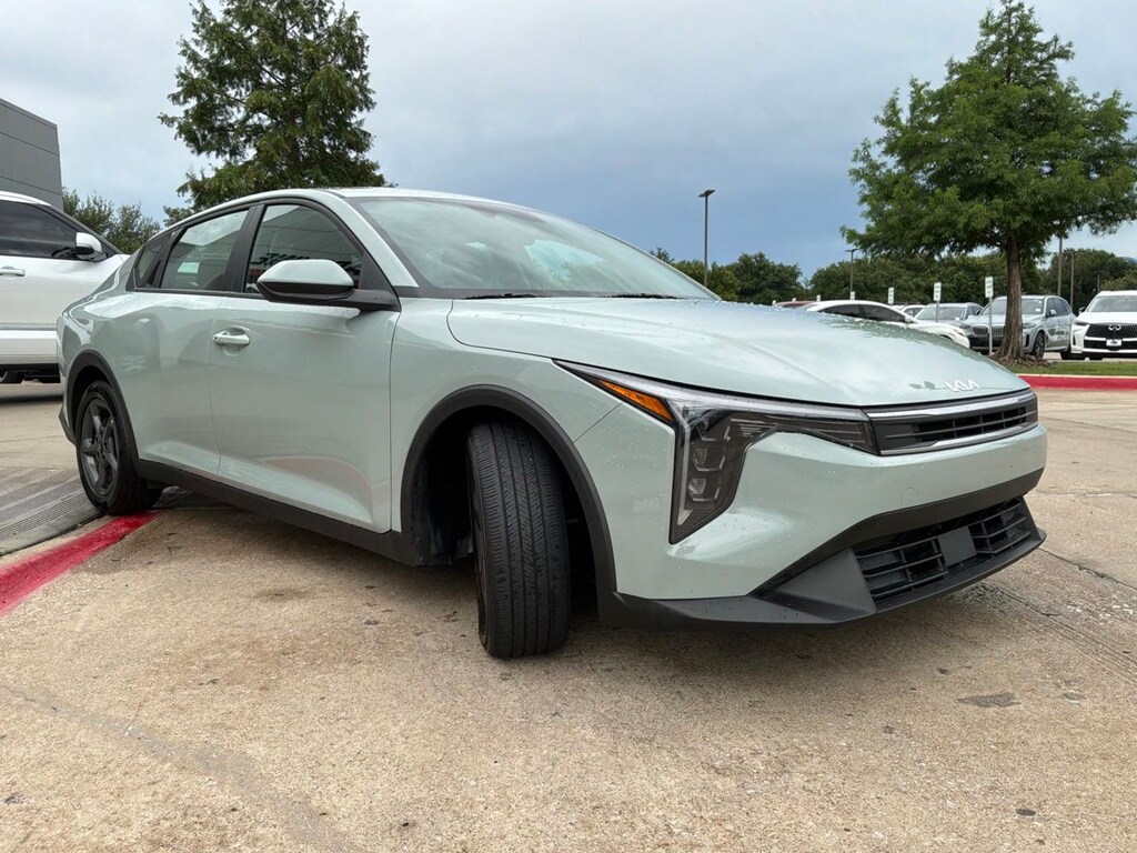 Used 2025 Kia K4 LXS Sedan
