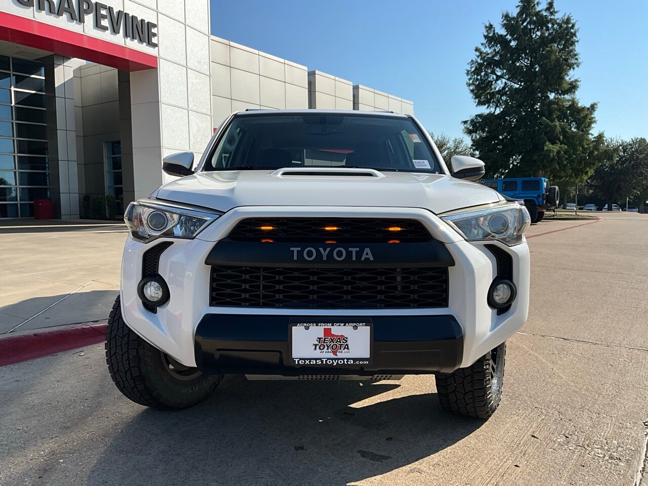 2016 Toyota 4Runner TRD Pro photo 3