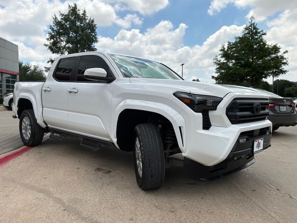Used 2024 Toyota Tacoma SR5 Truck