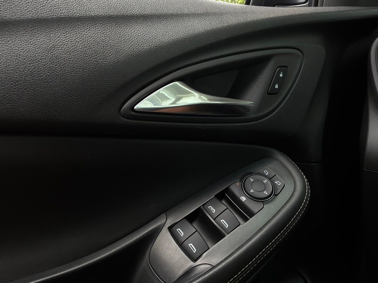 2025 Buick Encore GX Preferred - Photo 19