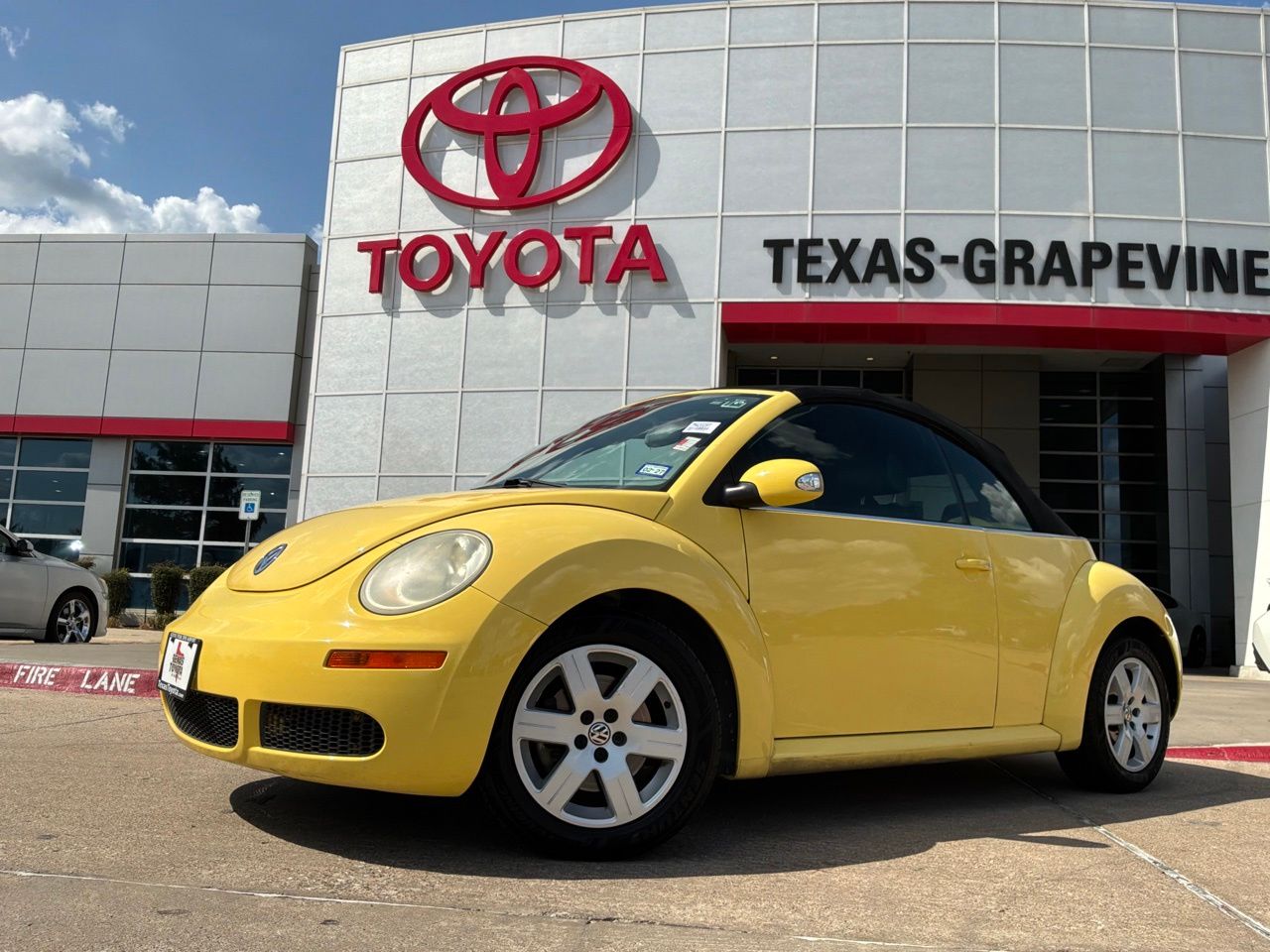 Used 2007 Volkswagen New Beetle 2.5 with VIN 3VWRF31Y57M420286 for sale in Grapevine, TX
