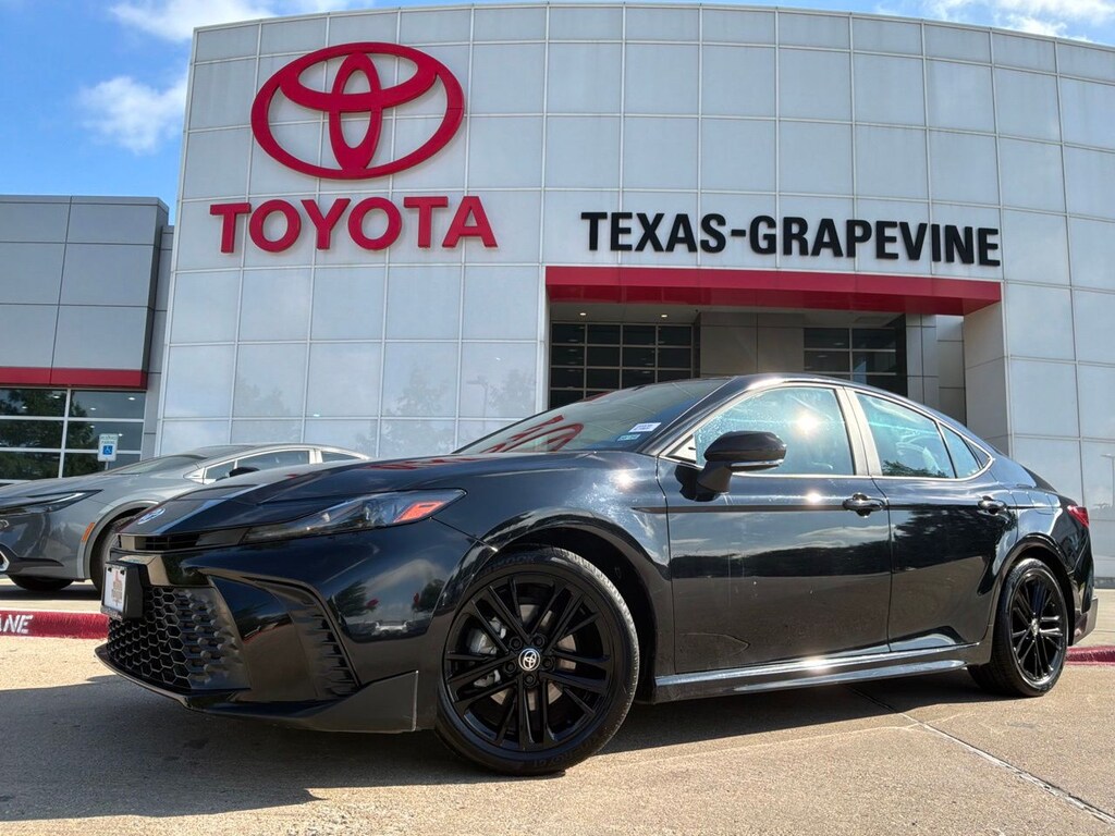 Used 2026 Toyota Camry SE Sedan