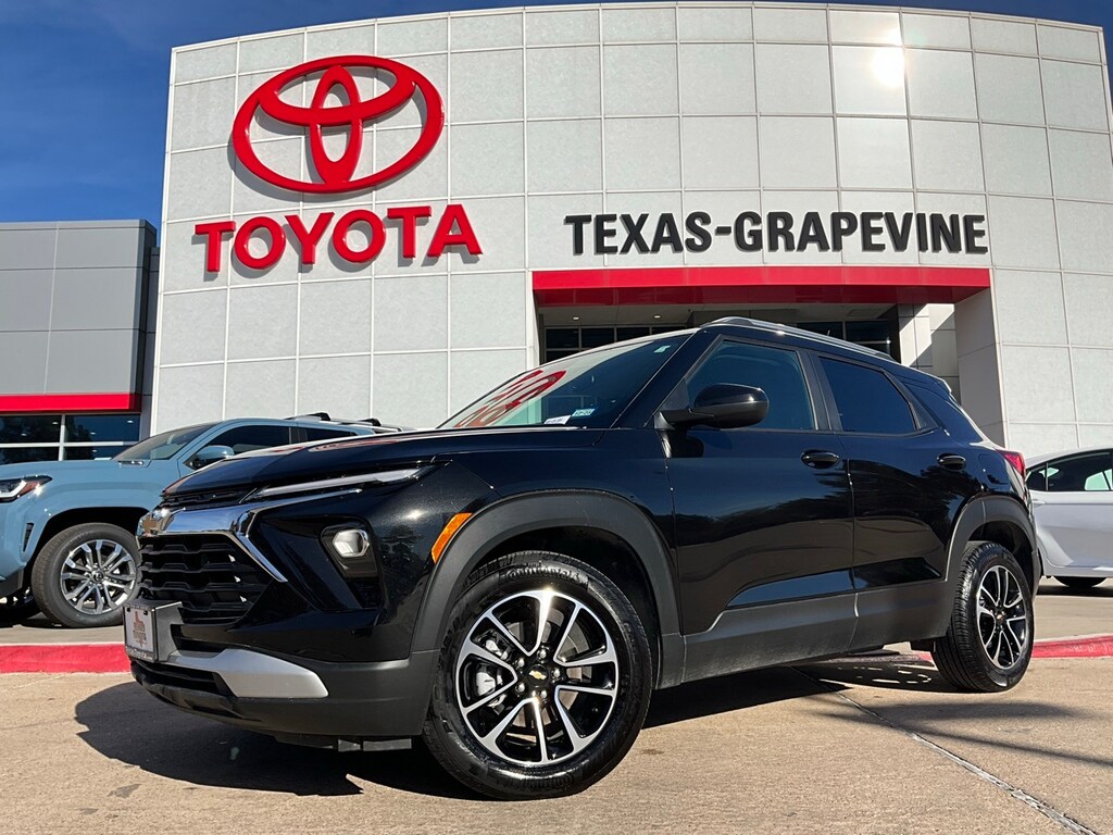 Used 2025 Chevrolet Trailblazer LT SUV