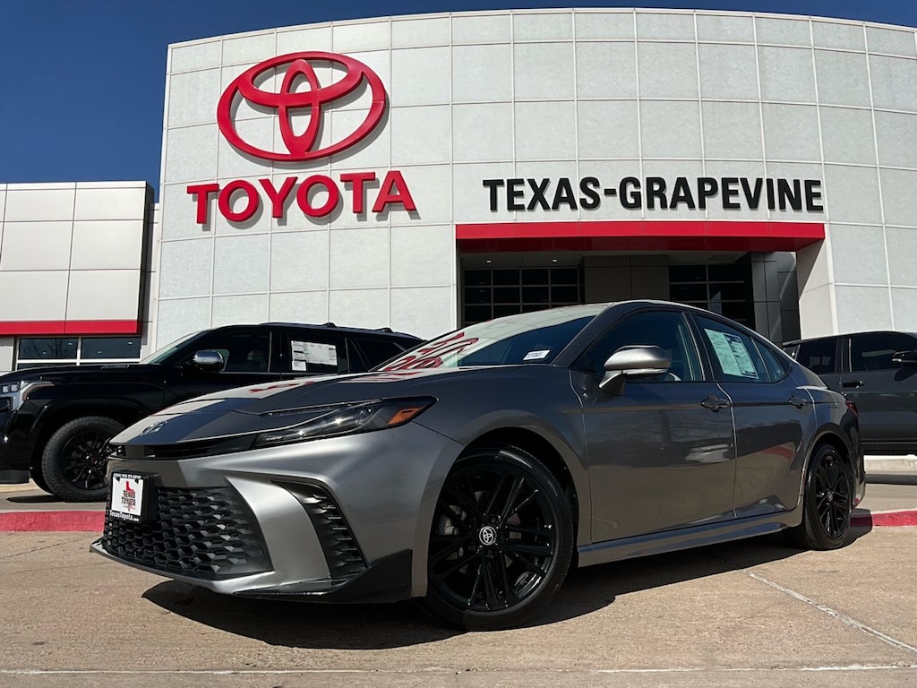 Used 2025 Toyota Camry SE Sedan