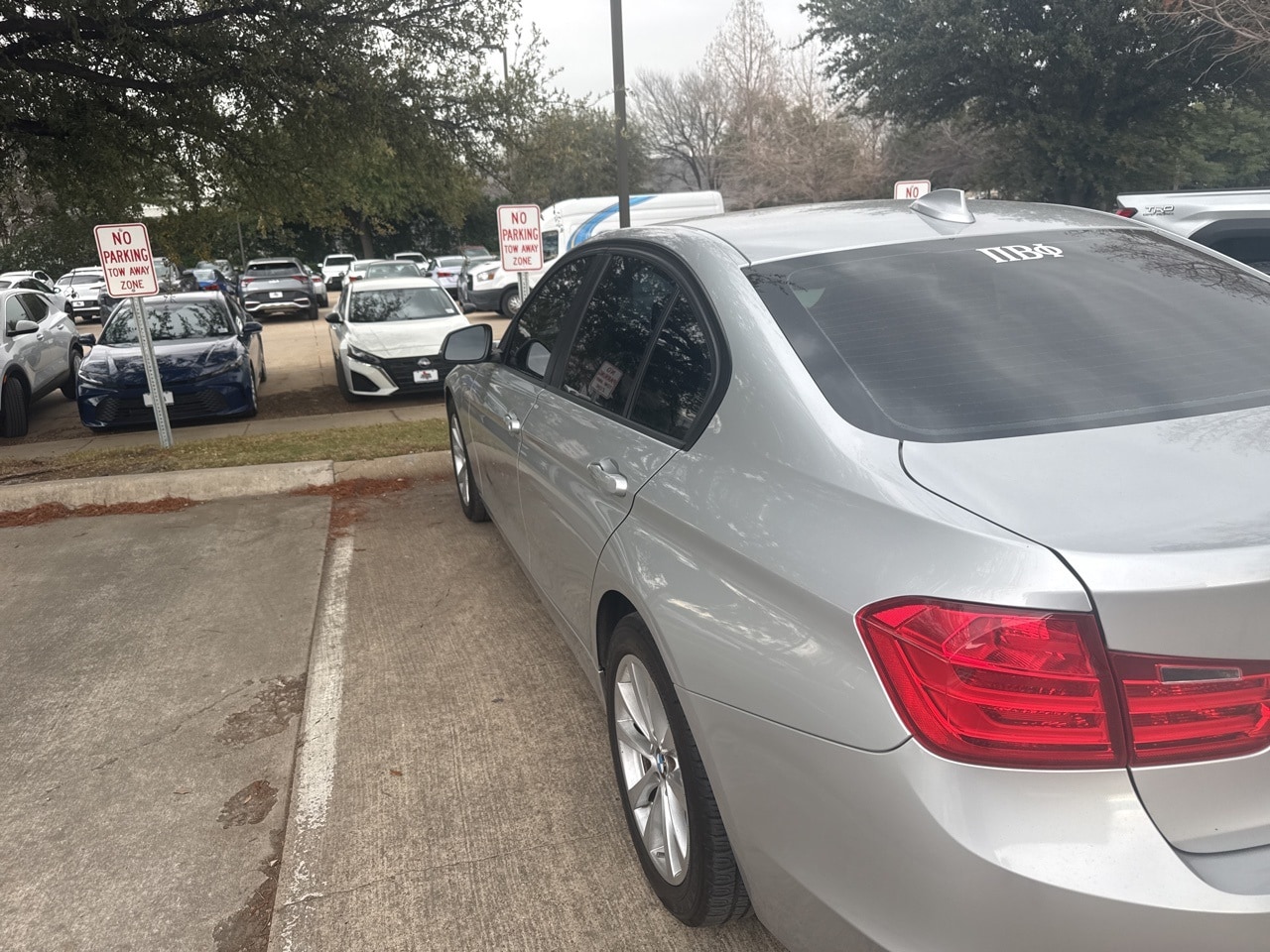 2014 BMW 3 Series 320i's photo