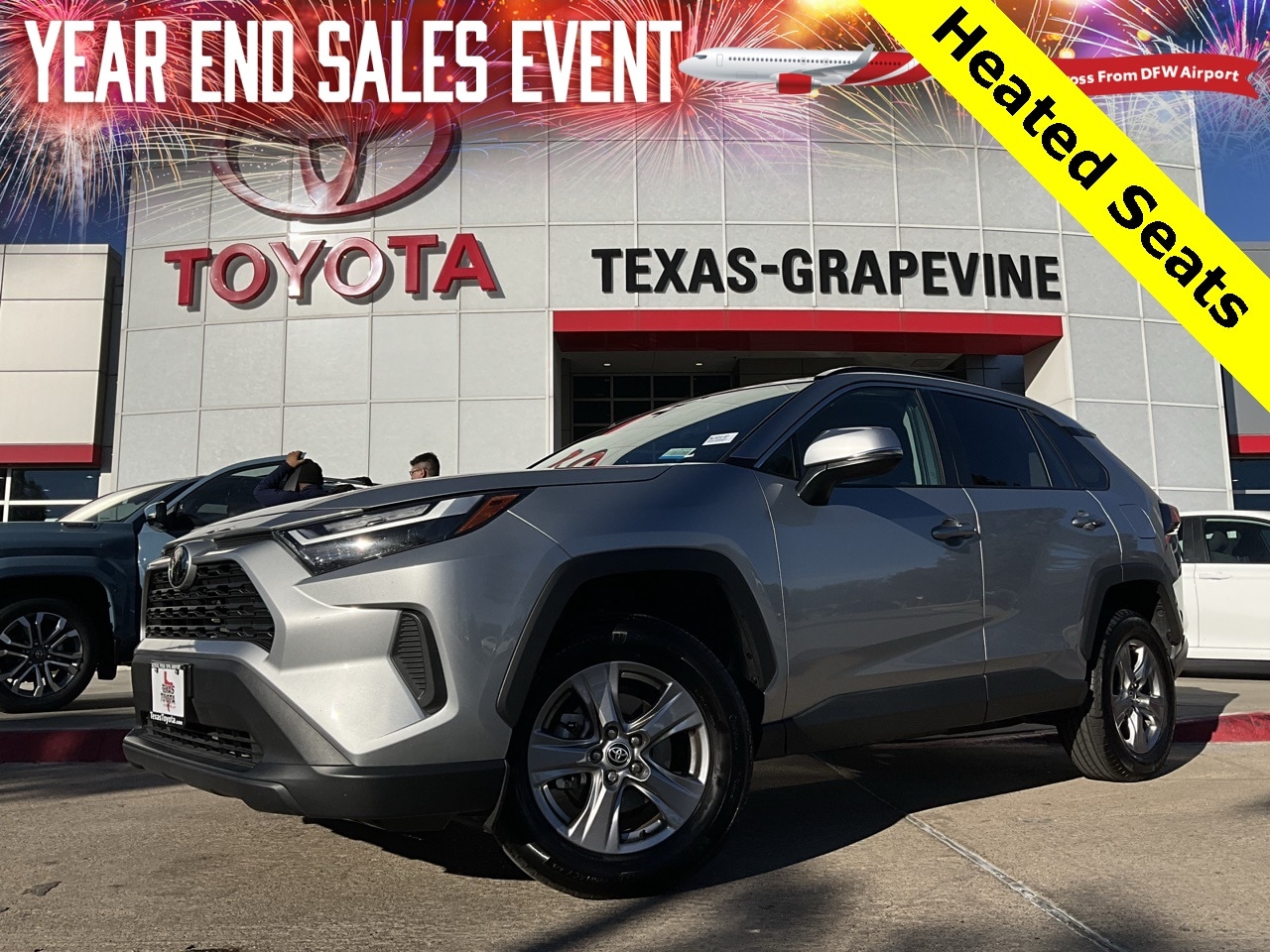 2025 Toyota RAV4 XLE's photo