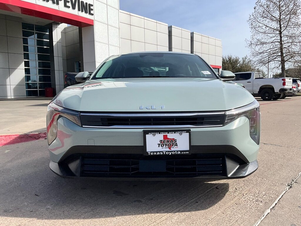 Used 2025 Kia K4 LXS Sedan