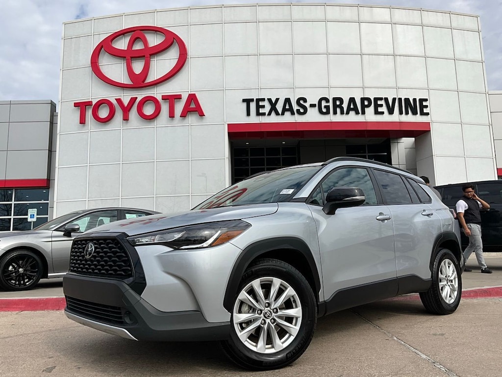 Used 2025 Toyota Corolla Cross LE SUV