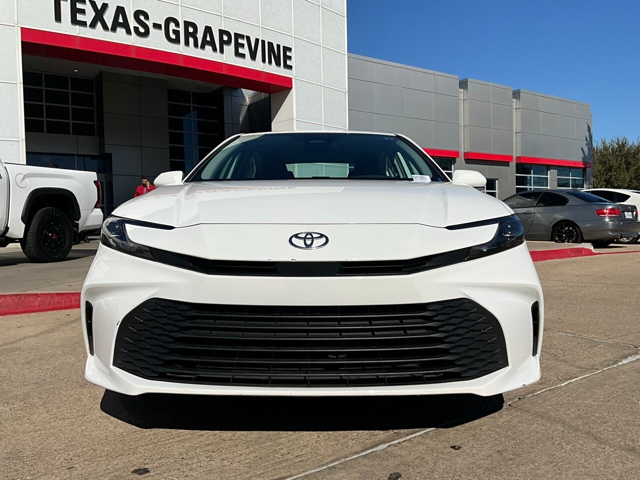 2025 Toyota Camry LE photo 3