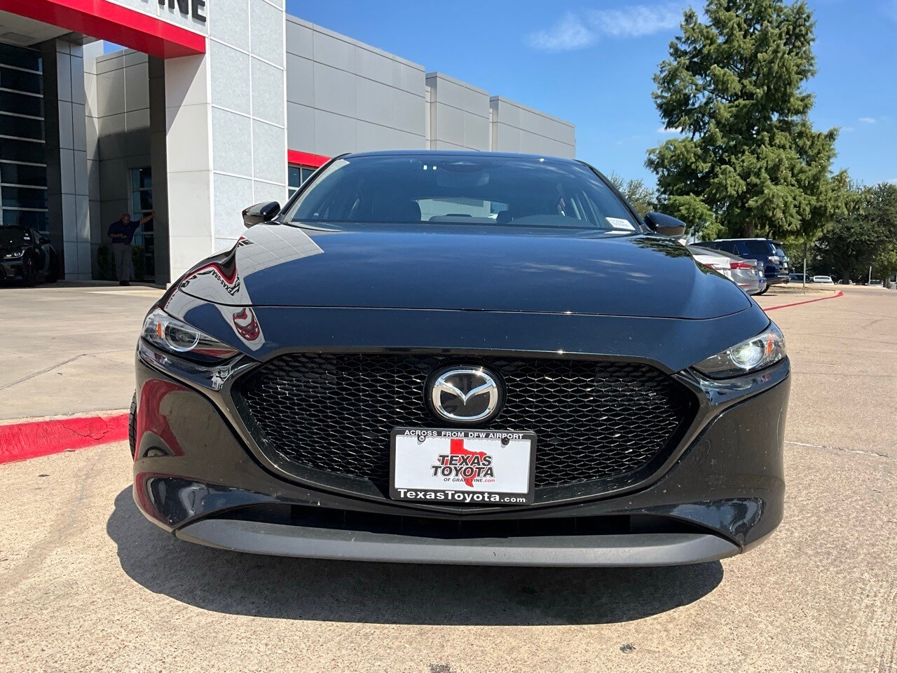 2024 Mazda Mazda3 2.5 s Preferred photo 3