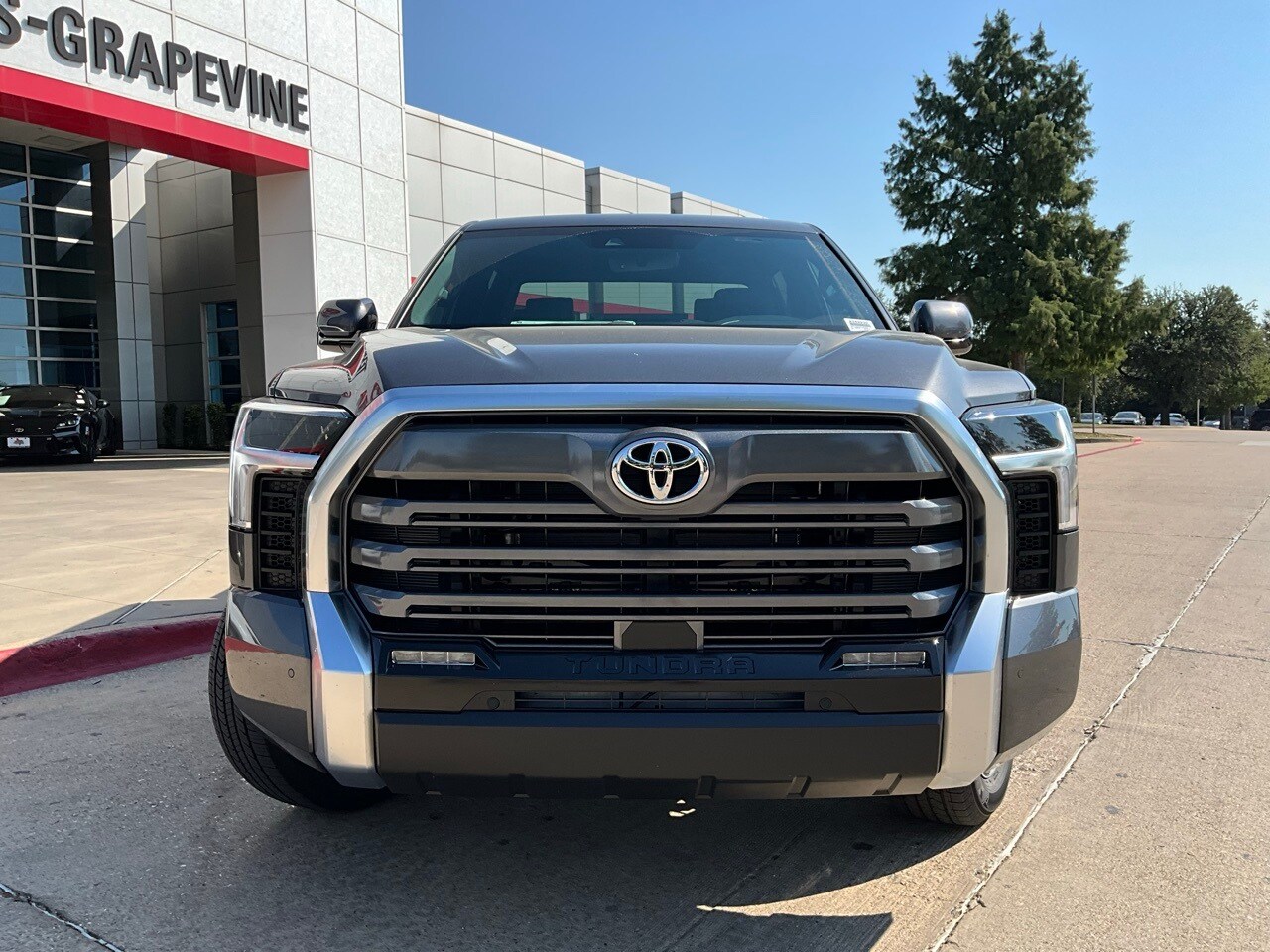 2026 Toyota Tundra Limited photo 3