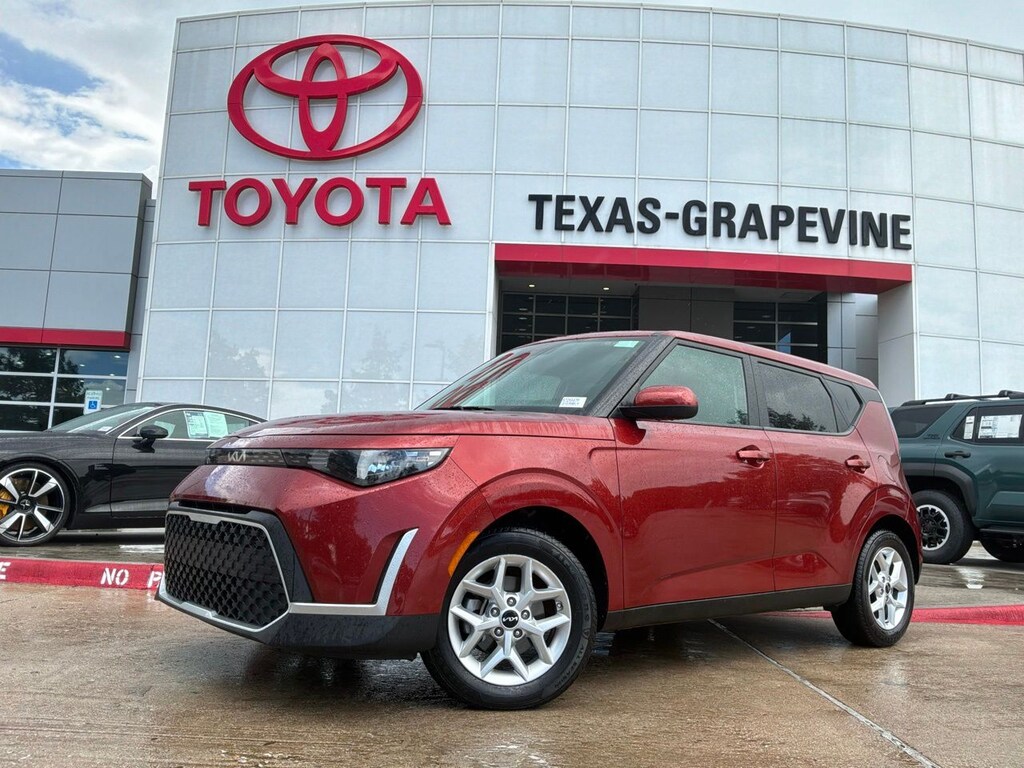 Used 2025 Kia