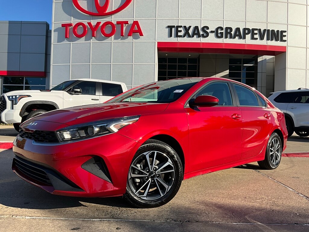 Used 2024 Kia Forte LXS Sedan