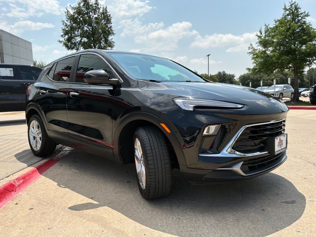 Used 2025 Buick Encore GX Preferred SUV