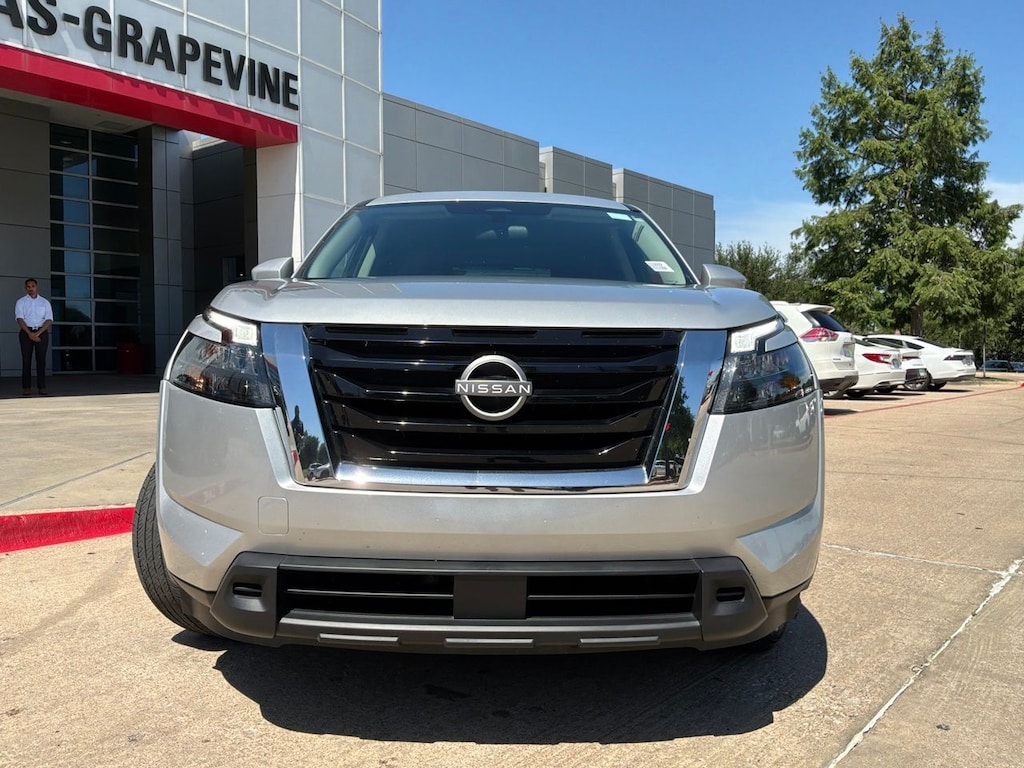 Used 2025 Nissan