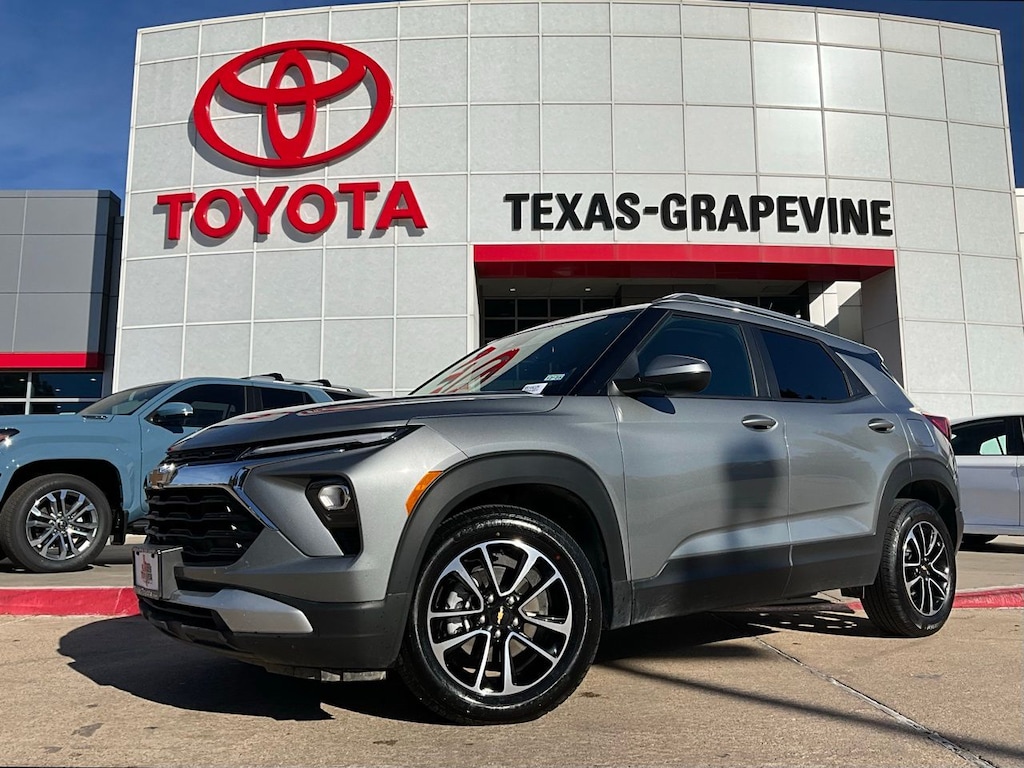 Used 2025 Chevrolet Trailblazer LT SUV