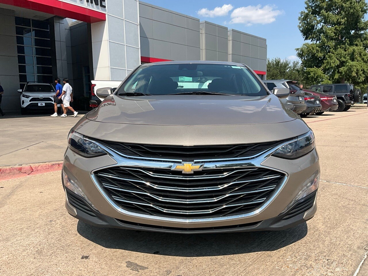 2023 Chevrolet Malibu 1LT photo 3