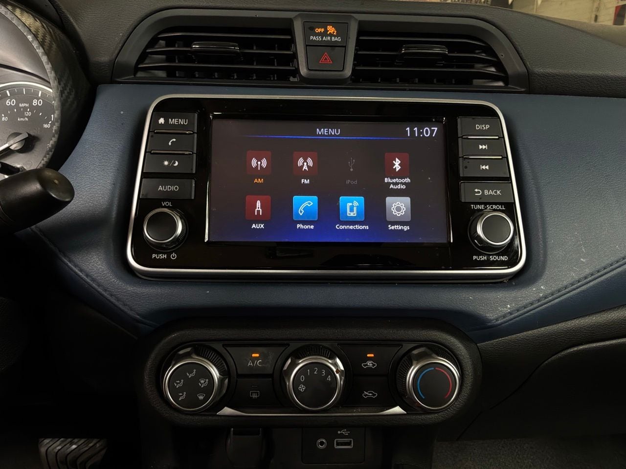 2025 Nissan Versa Sedan SV - Photo 25