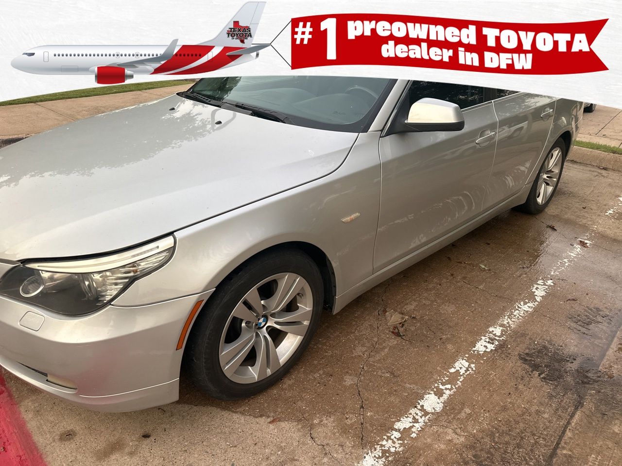 2010 BMW 5 Series 528i Sedan's photo