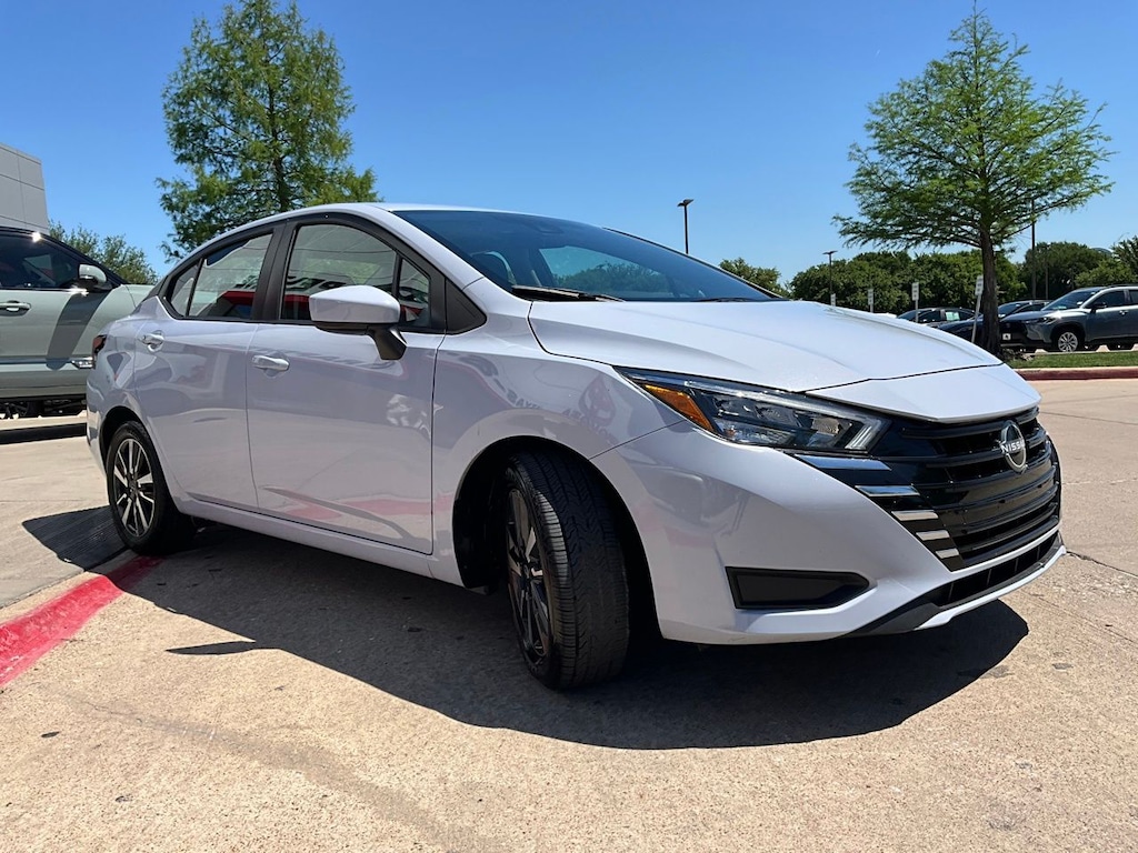 Used 2025 Nissan Versa 1.6 SV Sedan