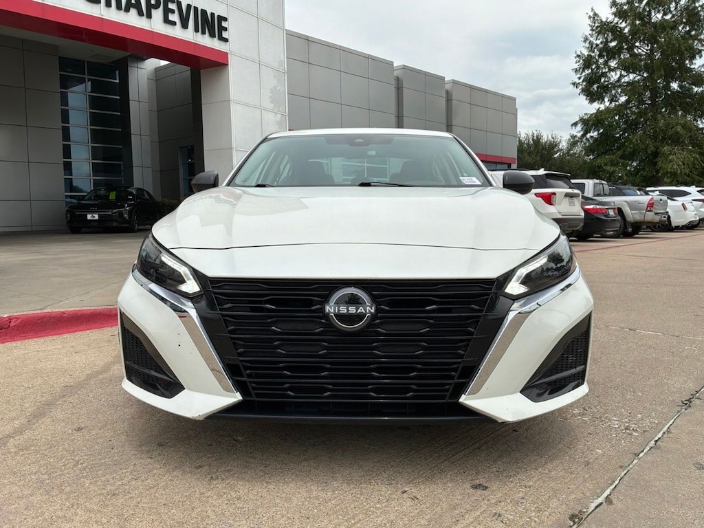 Used 2025 Nissan